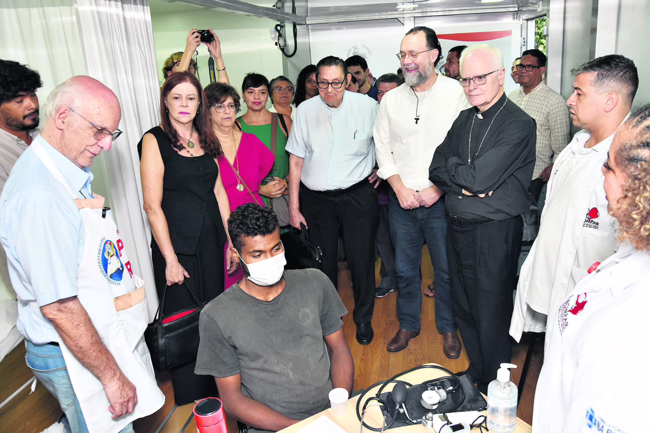 ‘Consultório do Papa’ é inaugurado para atender as pessoas em situação de rua - Jornal O São Paulo