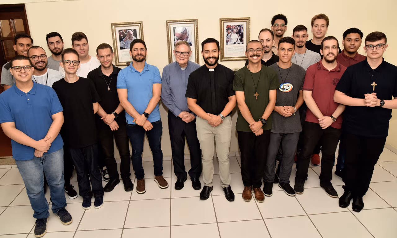 17 jovens iniciam a preparação ao sacerdócio no Seminário Propedêutico da Arquidiocese - Jornal O São Paulo