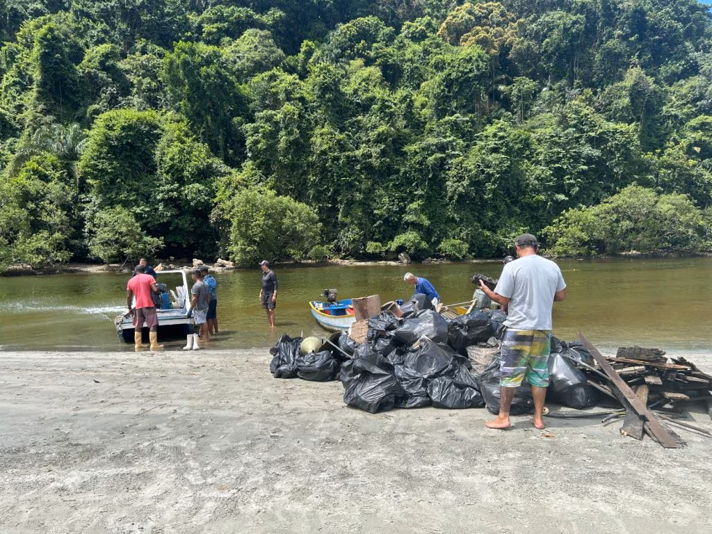 Mar sem Lixo retira 29 toneladas de resíduos no 1º trimestre do ano - Jornal O São Paulo