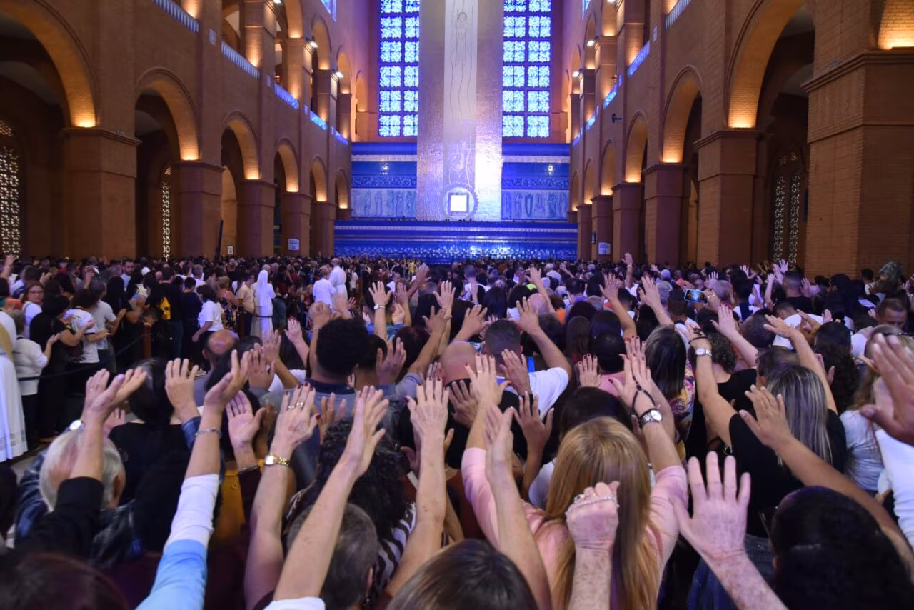 Romaria a Aparecida: ‘Não estamos sozinhos. Cristo está à margem e Maria caminha conosco’ - Jornal O São Paulo