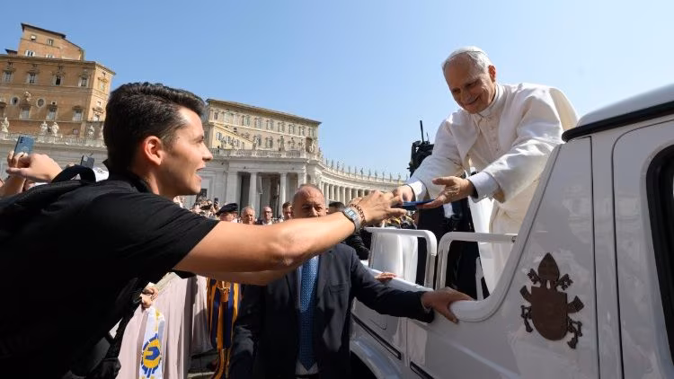 Papa aos jovens: Deus os chama a conhecer seu Filho, Jesus Cristo - Jornal O São Paulo