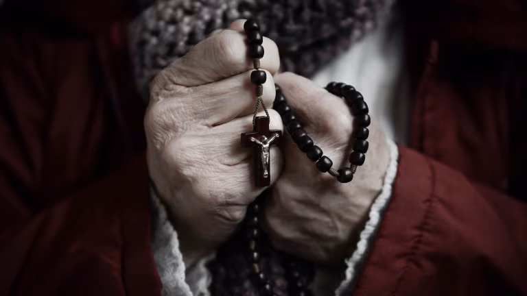 Cristãos se tornam alvos vulneráveis no conflito entre Irã e Israel - Jornal O São Paulo