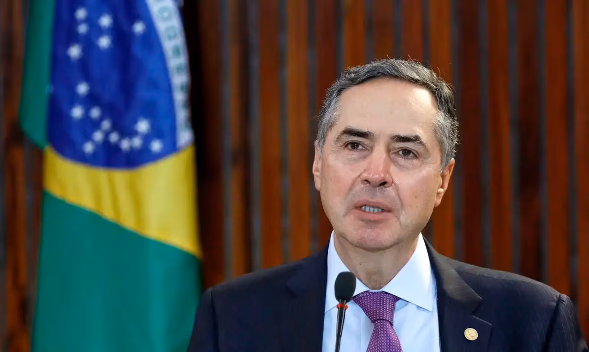 ‘Compreensão imprecisa dos fatos’, diz presidente do STF sobre anúncio de Trump de sobretaxas ao Brasil - Jornal O São Paulo