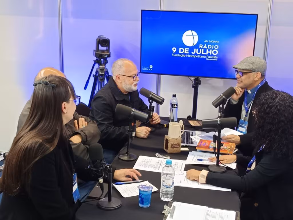 Rádio 9 de Julho tem programação especial na ExpoCatólica - Jornal O São Paulo