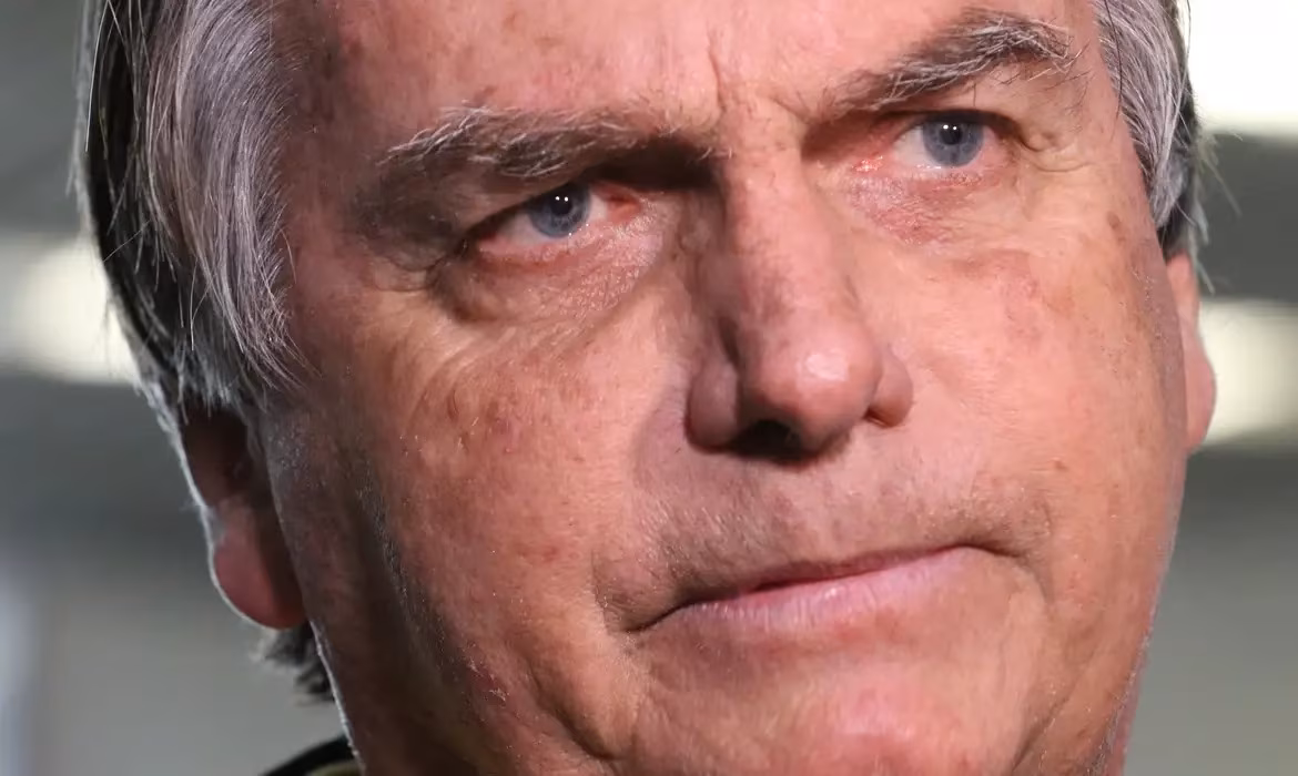 Ex-presidente Jair Bolsonaro é condenado a 27 anos de prisão - Jornal O São Paulo