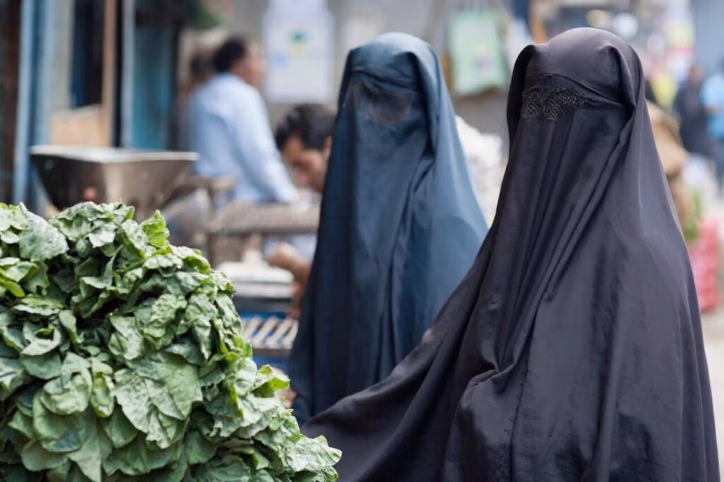 Portugal aprova projeto para proibir uso de burca em espaços públicos - Jornal O São Paulo