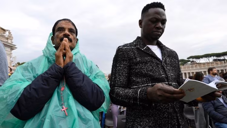 Leão XIV: os barcos dos migrantes não podem encontrar indiferença, sejamos missionários - Jornal O São Paulo