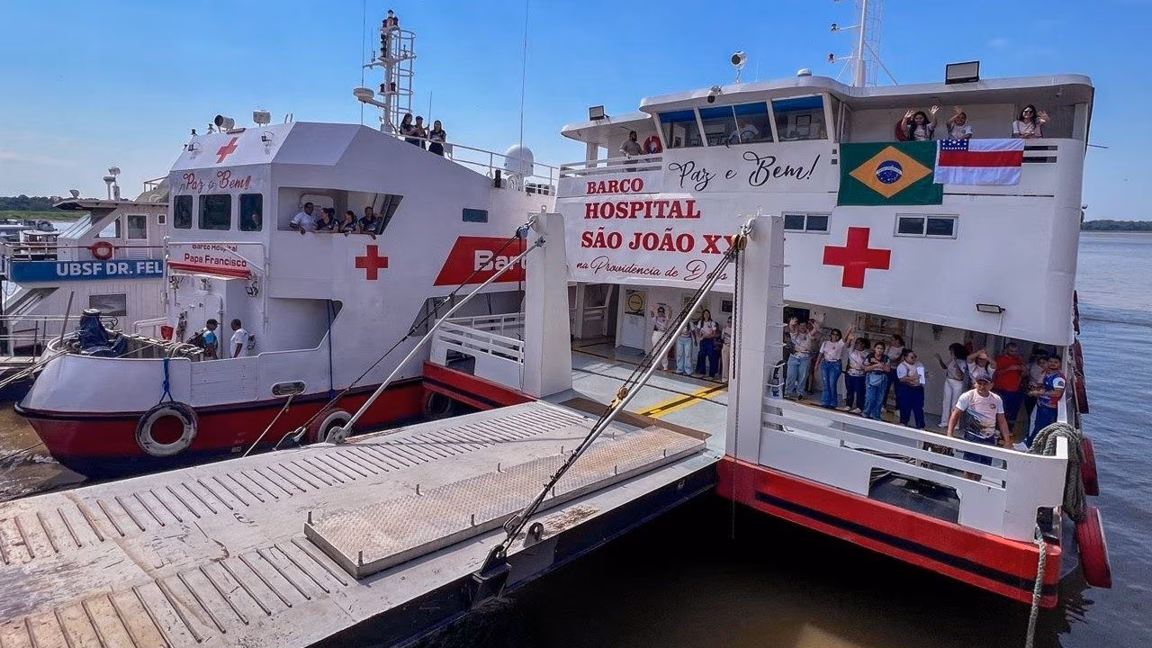 Os barcos-hospitais Papas Francisco e São João XXIII vão à COP30 prestar apoio humanitário e serviços à saúde - Jornal O São Paulo