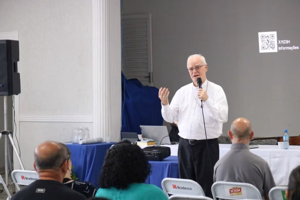 Cardeal Scherer participa da assembleia geral ordinária da RCC arquidiocesana - Jornal O São Paulo