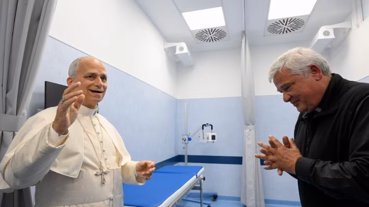 Papa inaugura ambulatório destinado aos pobres no Vaticano - Jornal O São Paulo
