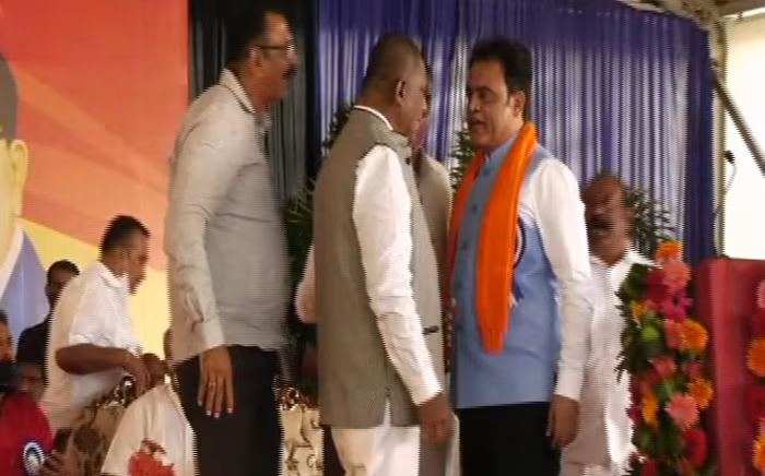 RMG MP MINISTER