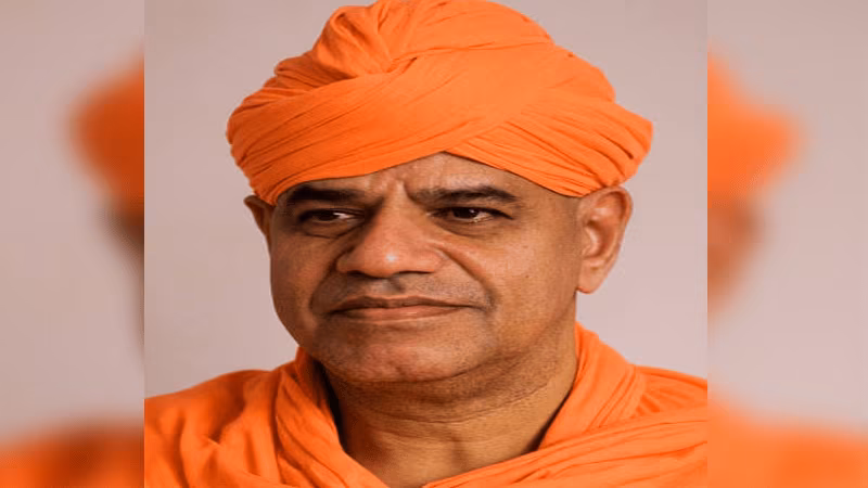 CHARUKEERTHI SWAMIJI 2