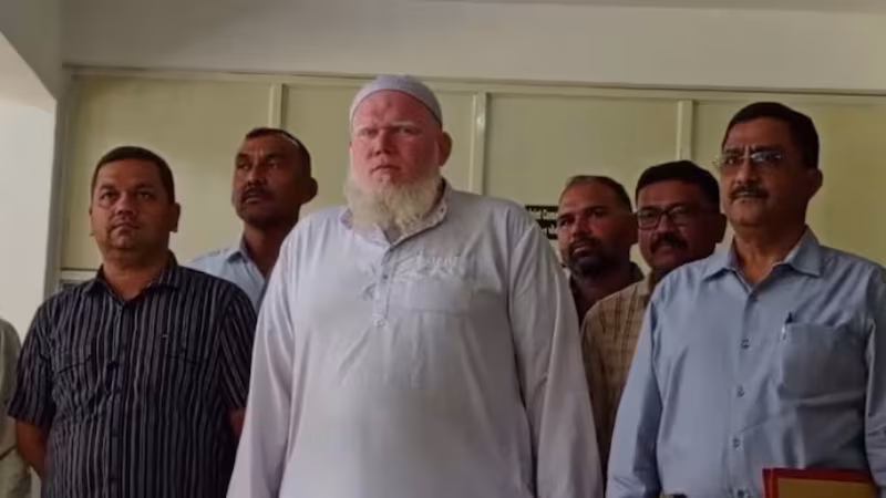 muslim cleric gujarat