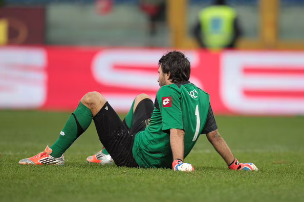 Frey con la maglia della Fiorentina