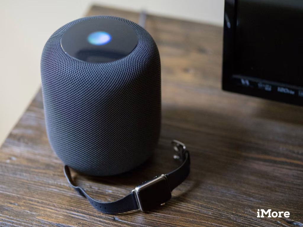 L'HomePod e Apple Watch, i due principali "trigger" di Siri. Credits: imore.com