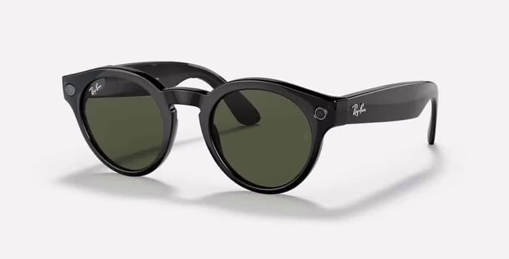 Stories, gli smart glasses di Ray-Ban e Facebook