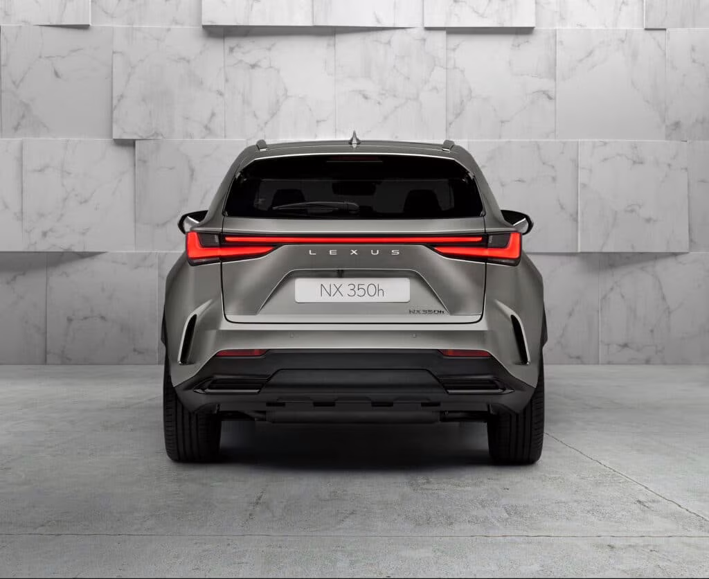 Nuova Lexus NX 350h 2021