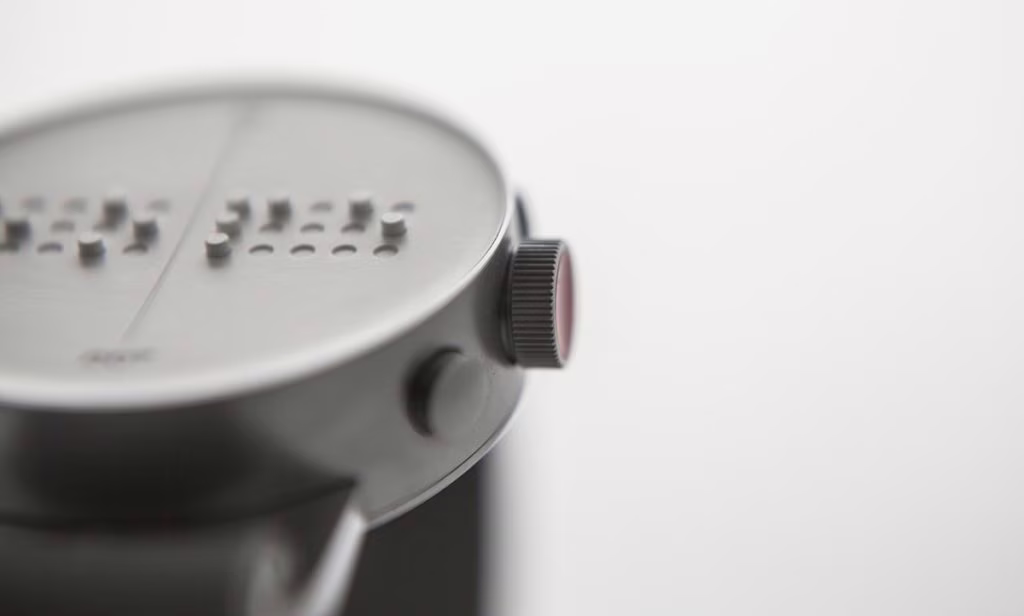 Dot, il Braille Smartwatch: l’orologio intelligente per i non vedenti