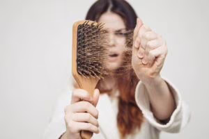 Caduta dei capelli donna