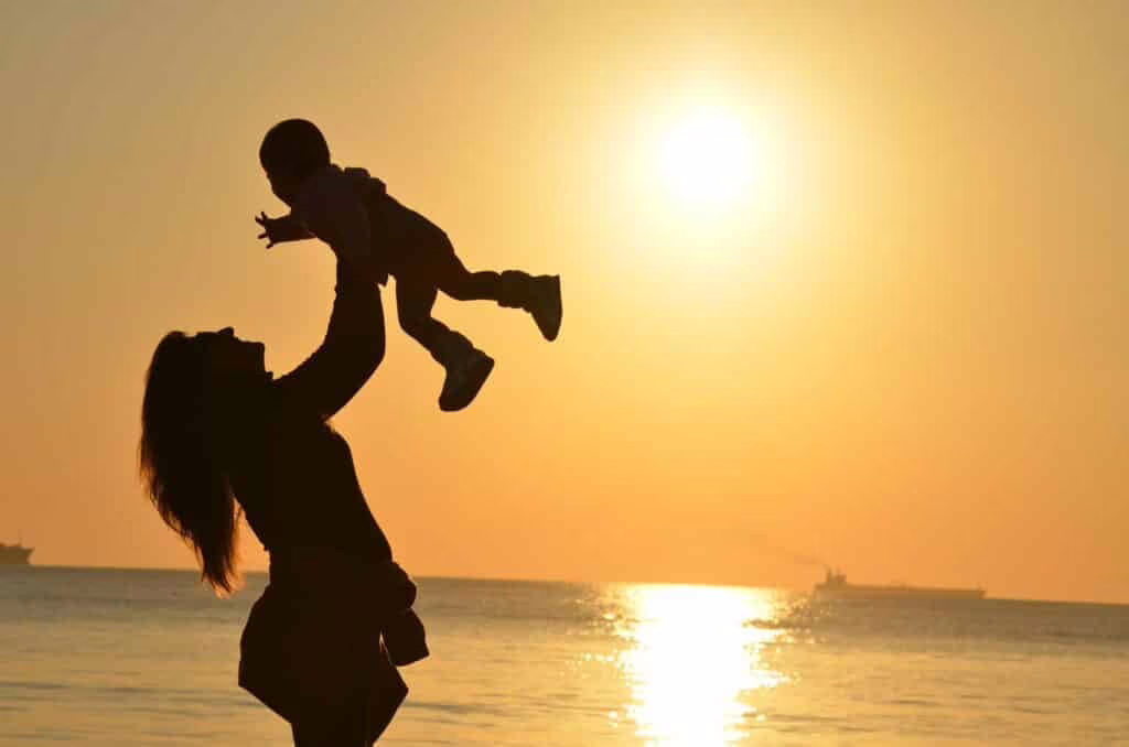 Il melanoma e i suoi fattori di rischio: l’esposizione continua al sole