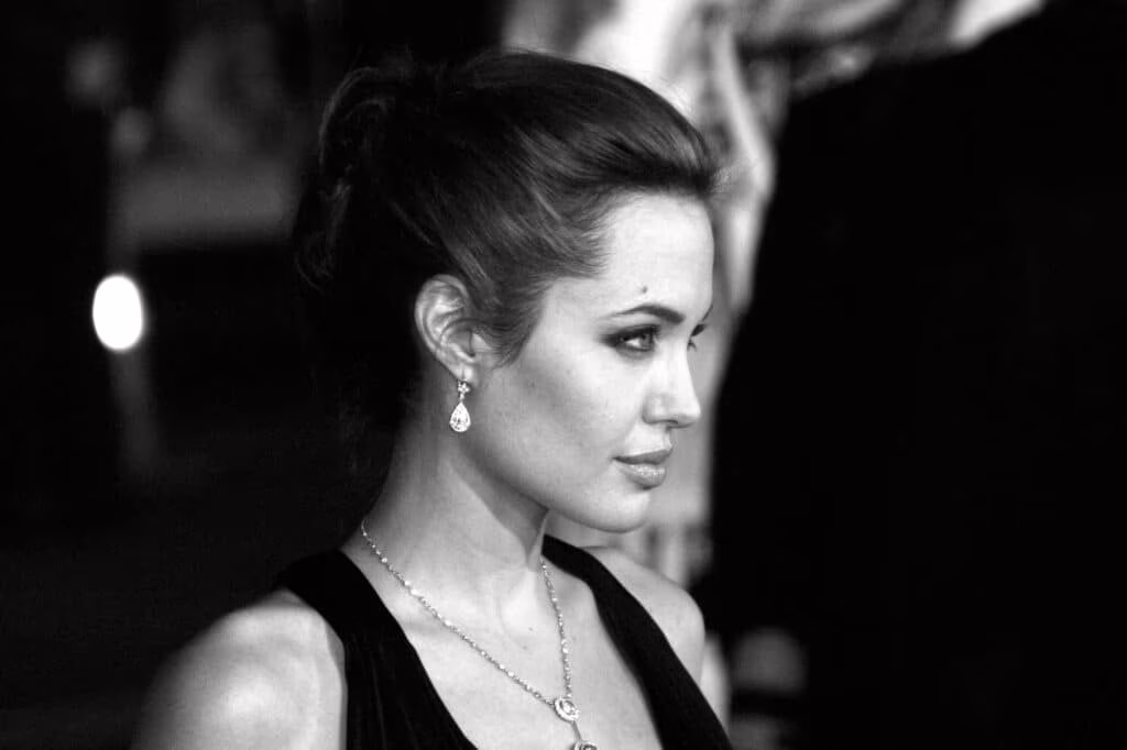 Mutazione Angelina: cos’è, cause, trattamento e prevenzione