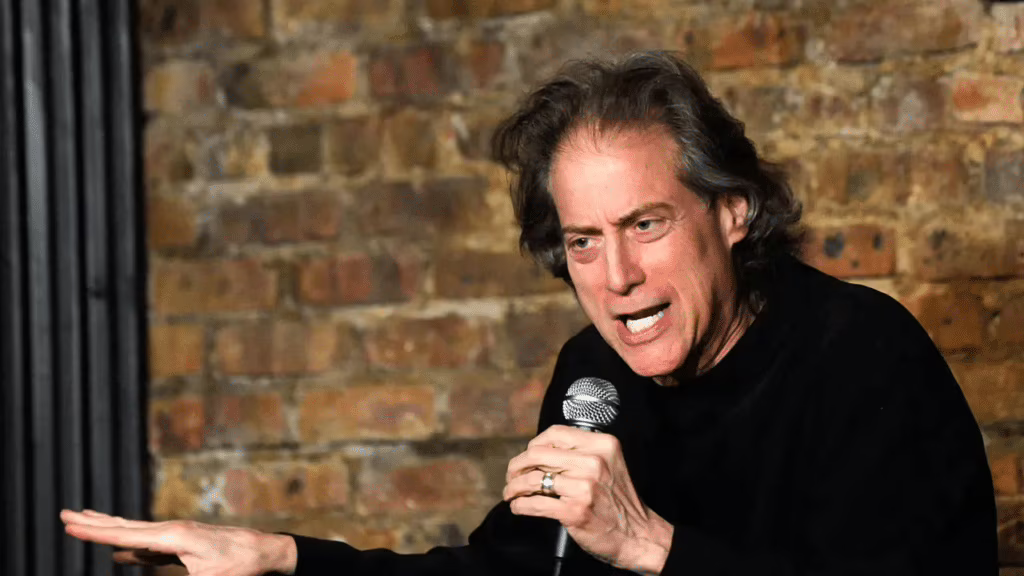 Richard Lewis è morto: il comico di “Curb Your Enthusiasm” aveva 76 anni