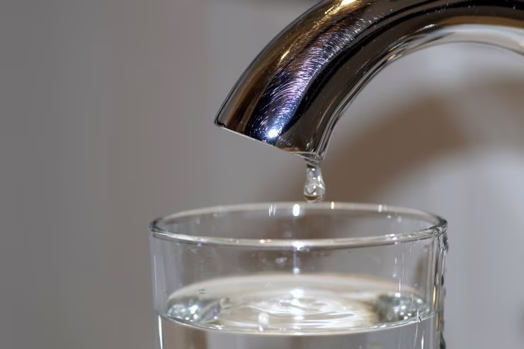 L'acqua di rubinetto (Pixabay foto)
