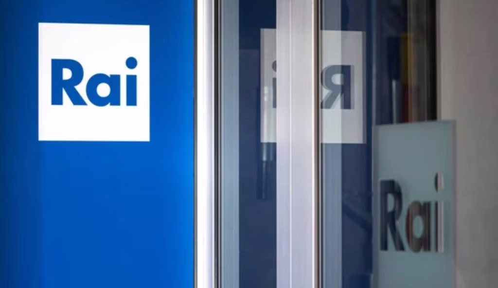 Rai malore improvviso conduttore vita appesa filo