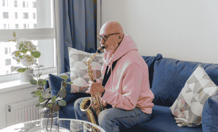 anziano col sax