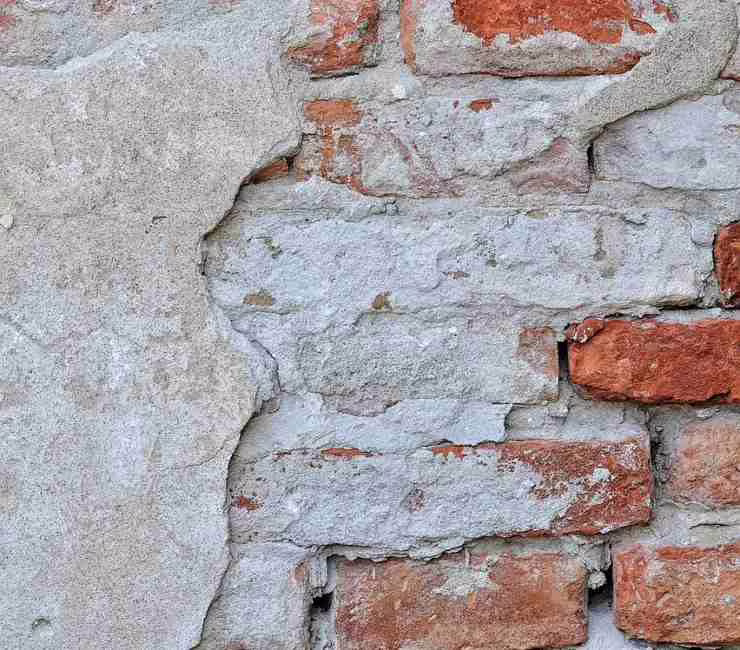 Muro con dell'intonaco (Pixabay)