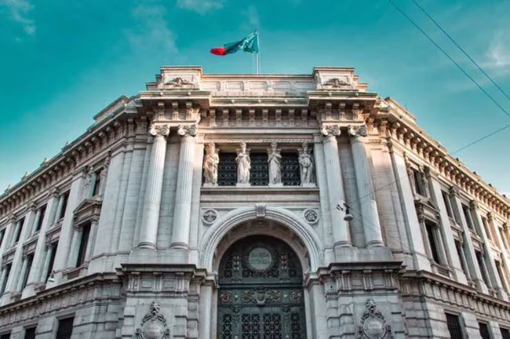 Banca Italia necessità assumere urgentemente diploma