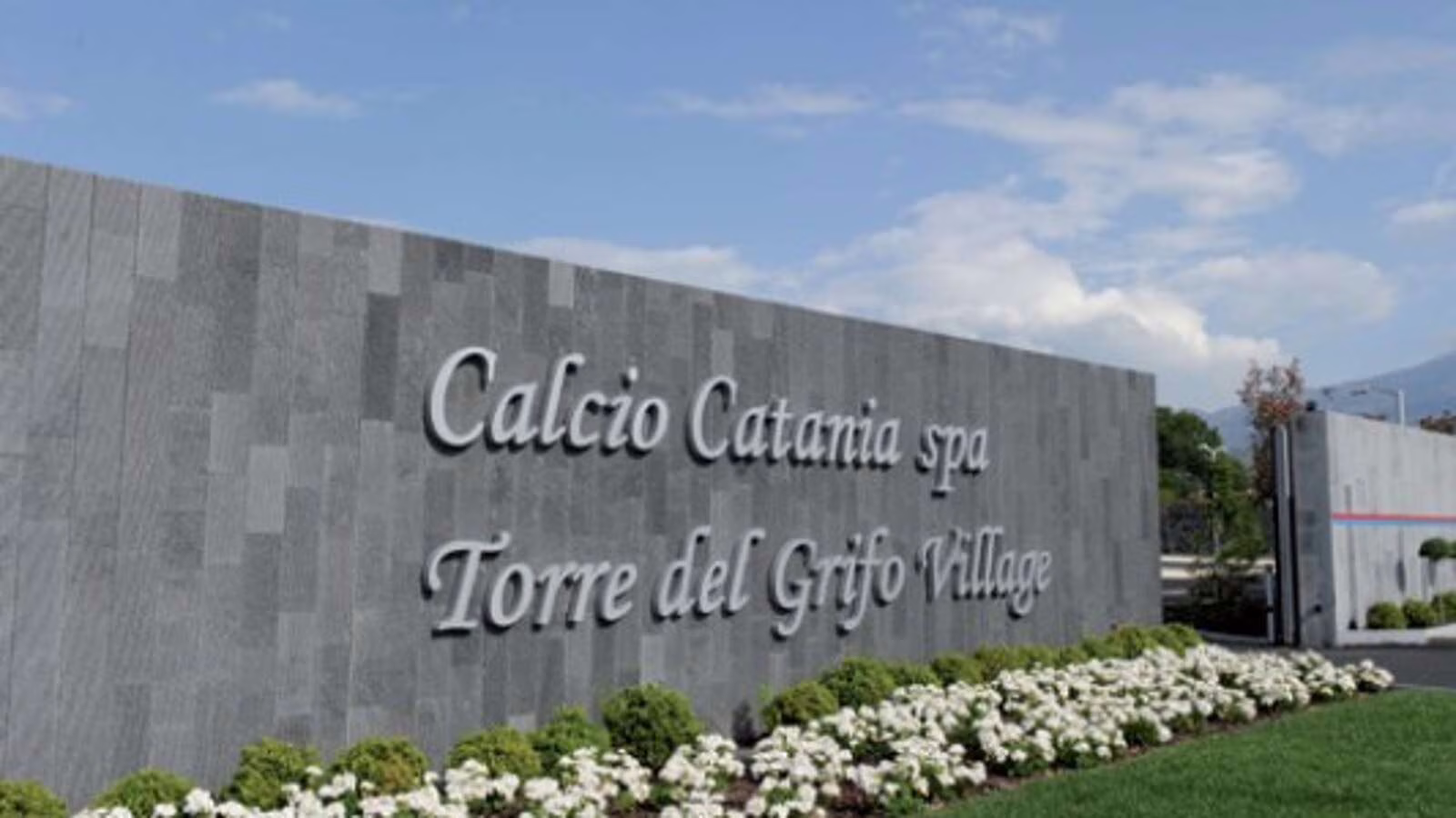 Calcio Catania, al via una nuova asta