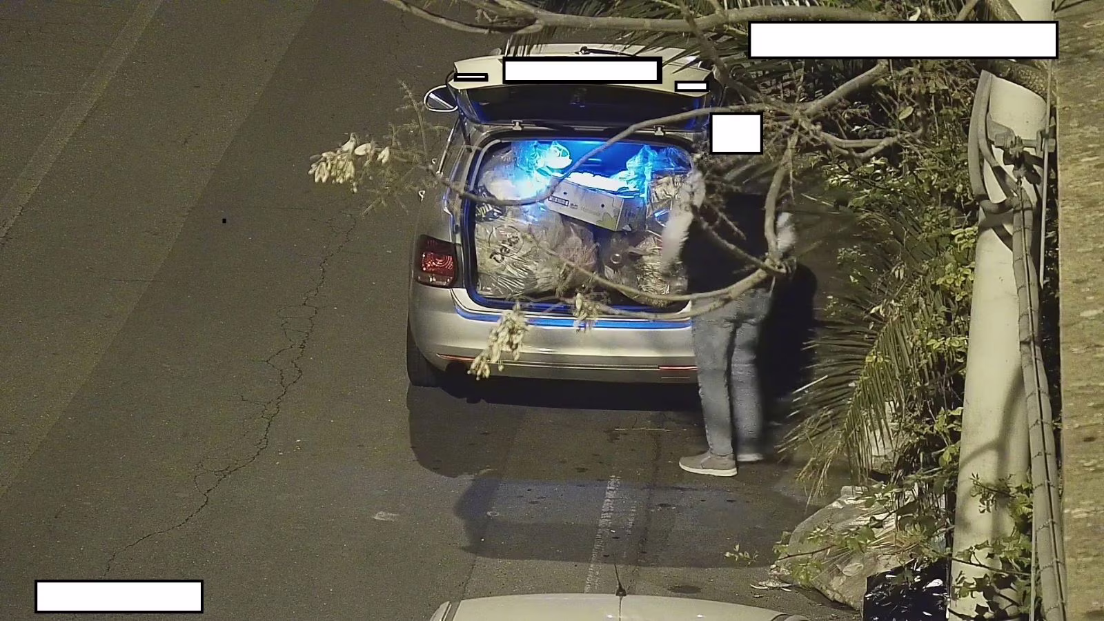 San Giovanni La Punta: rifiuti, incivili immortalati dalle telecamere
