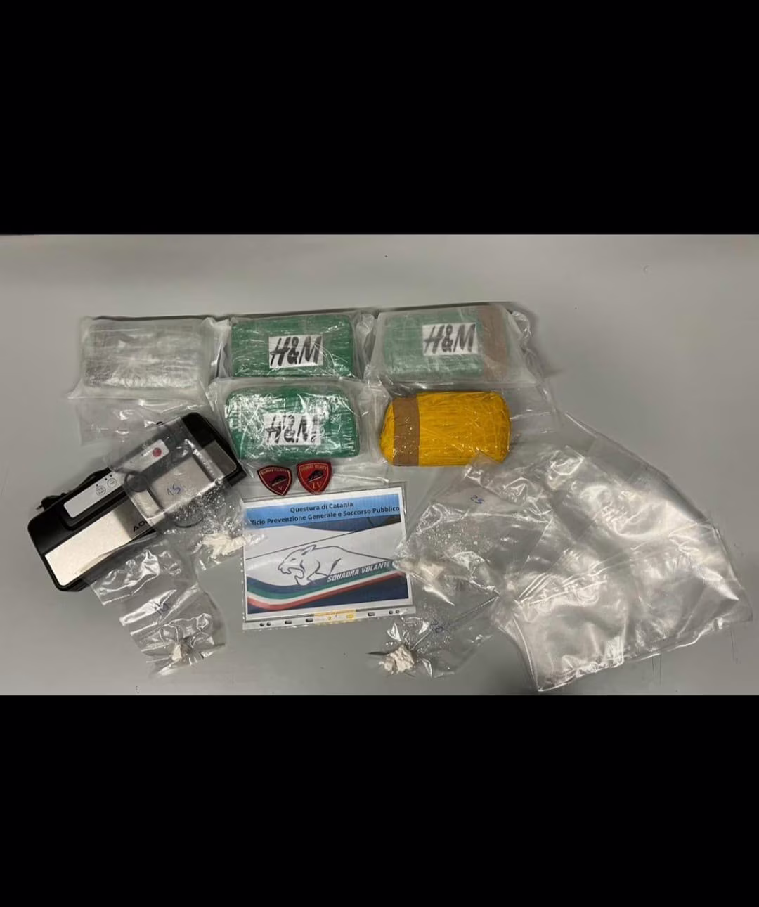 Scoperto con 4,5 chili di cocaina, arrestato