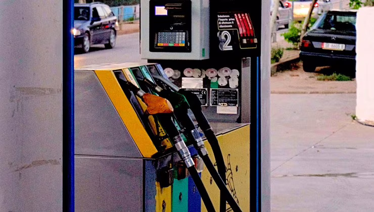 Benzina - (cataniaoggi.it-pexels)