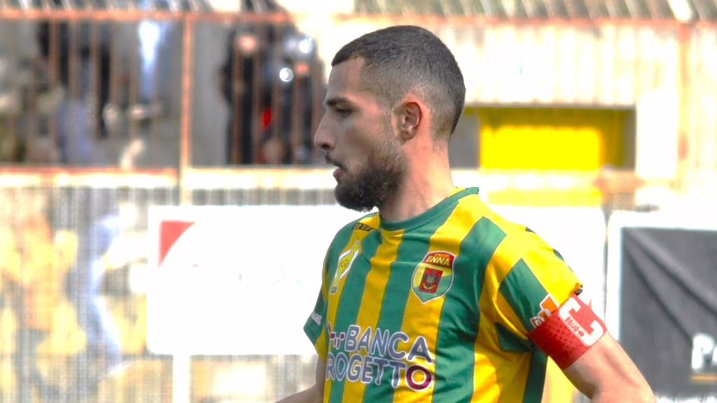 UFFICIALE-Enna: addio a capitan Tosto