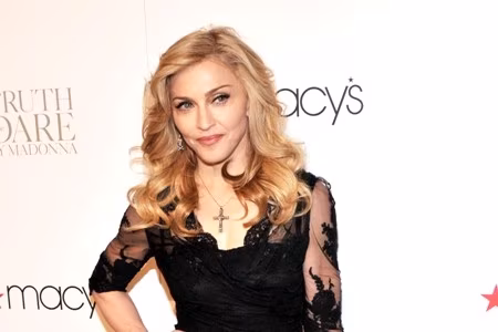 142839648SL012_Madonna_Laun