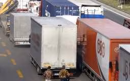 BLOCCO AUTOTRASPORTATORI