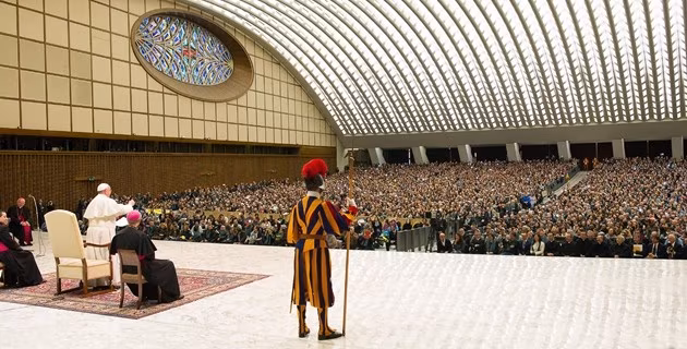 papa francesco sala nervi