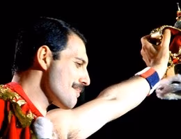 Queen-Freddie-Mercury-singer-album