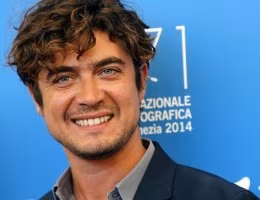Riccardo-Scamarcio_980x571