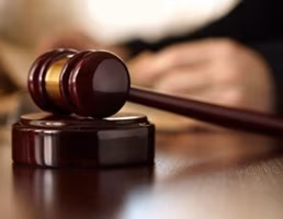 giudice tribunale giustizia258