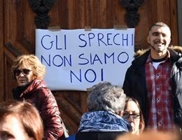 o-PROVINCIA-lavoratori protesta