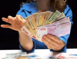 stipendi-a1 banconote