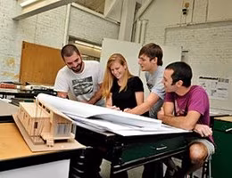 giovani studenti lavoro