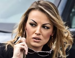 o-FRANCESCA-PASCALE-facebook