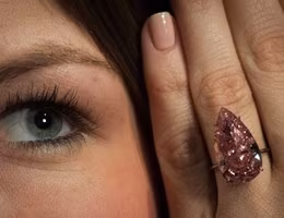 Asta-Unique-Pink-diamante-rosa-a-pera