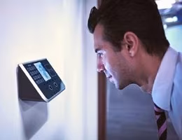 cellulari-con-riconoscimento-oculare