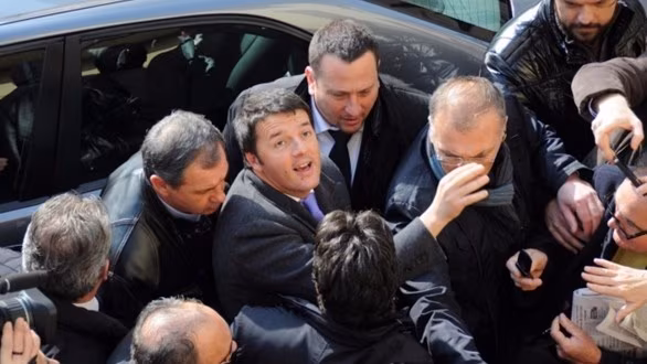 renzi-contestato-63 58