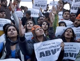 india studenti giovani